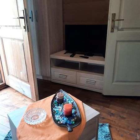 Mali Raj Apartmani Cetinje Bagian luar foto
