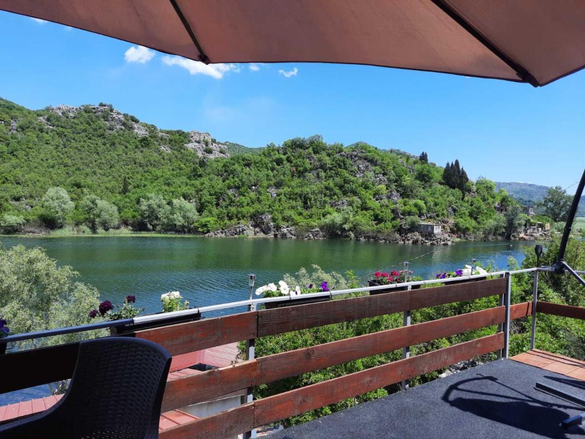 Mali Raj Apartmani Cetinje Bagian luar foto