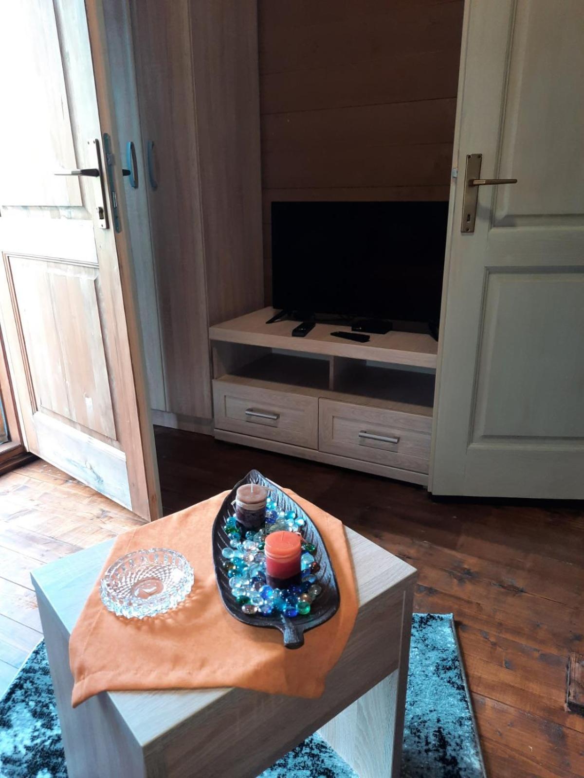 Mali Raj Apartmani Cetinje Bagian luar foto