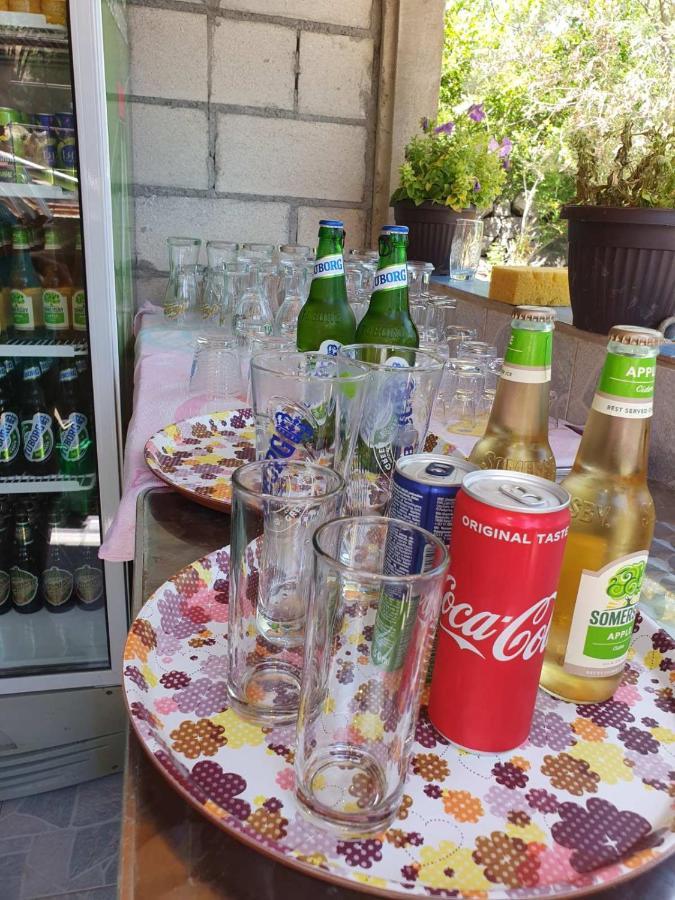 Mali Raj Apartmani Cetinje Bagian luar foto