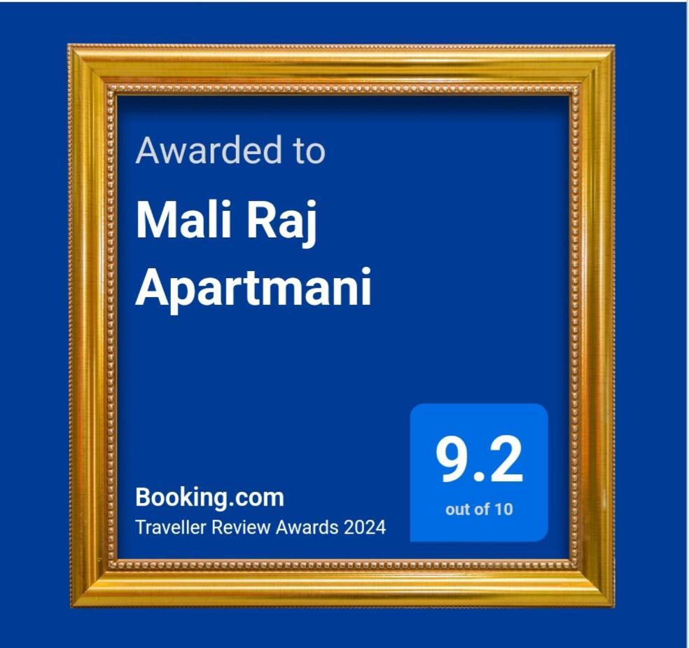 Mali Raj Apartmani Cetinje Bagian luar foto